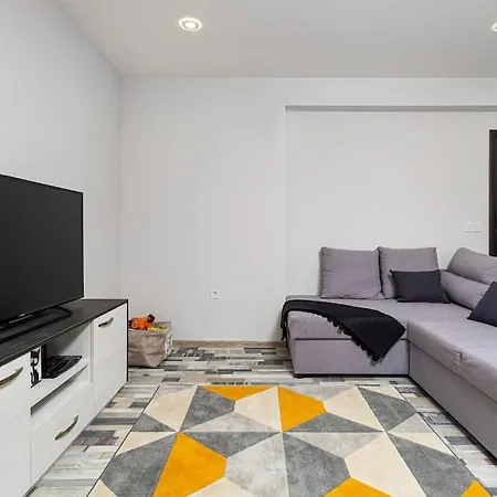 Lägenhet Florance Flat Next To Old Town & Center New Plovdiv