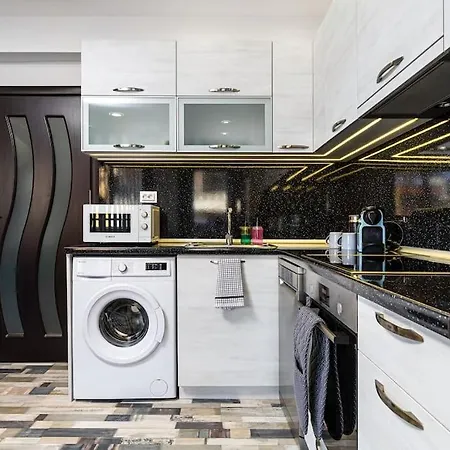 Florance Flat Next To Old Town & Center New Plovdiv