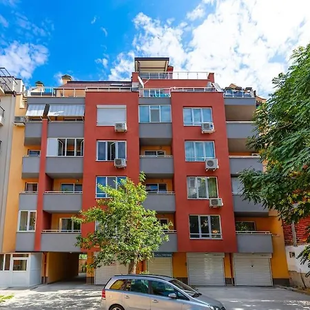 Florance Flat Next To Old Town & Center New Lägenhet