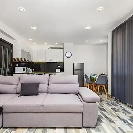 Apartamento Florance Flat Next To Old Town & Center New *